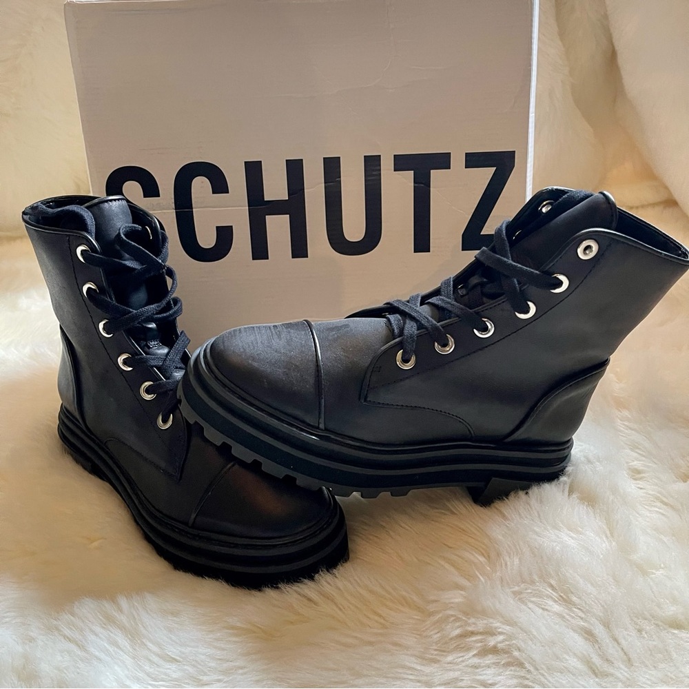 🆕 NWT + Box - Schutz Maylova Leather Ankle Combat Boots - 7